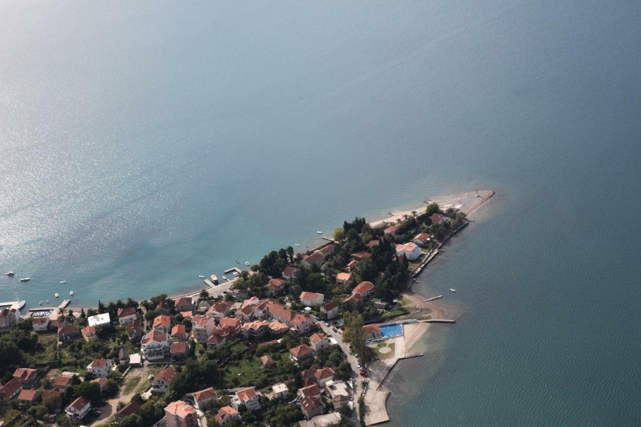 Apartments Lanterna Tivat Exteriér fotografie